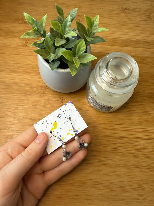 Visací naušnice s perličkami a hvězdami