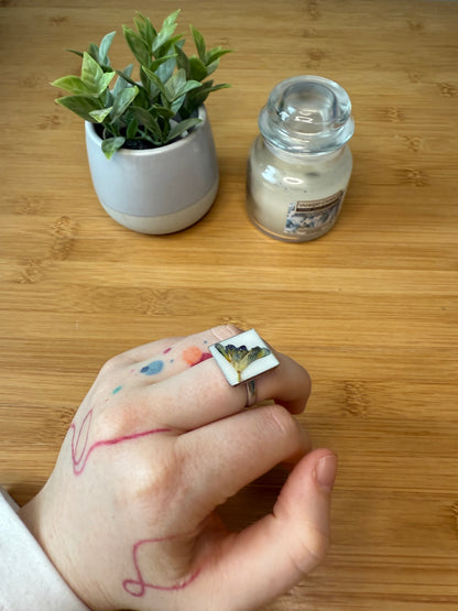 Prstýnek s květem