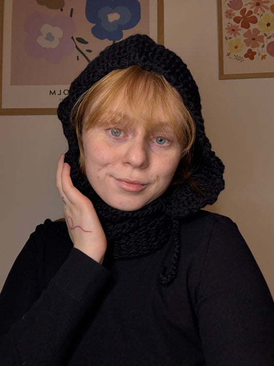 Černá balaklava